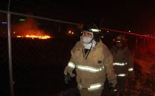 Se incendia pastizal en el fraccionamiento La Misión