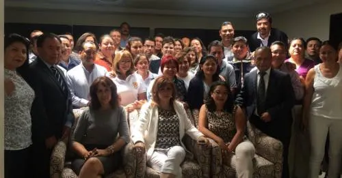 Recibe Sindicato Trabajadores de la Secretaría de Salud más de dos mil becas