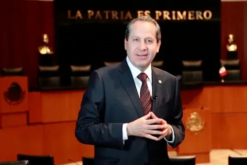 Eruviel Ávila propone fortalecer teletrabajo para garantizar salud, seguridad e igualdad de trabajad