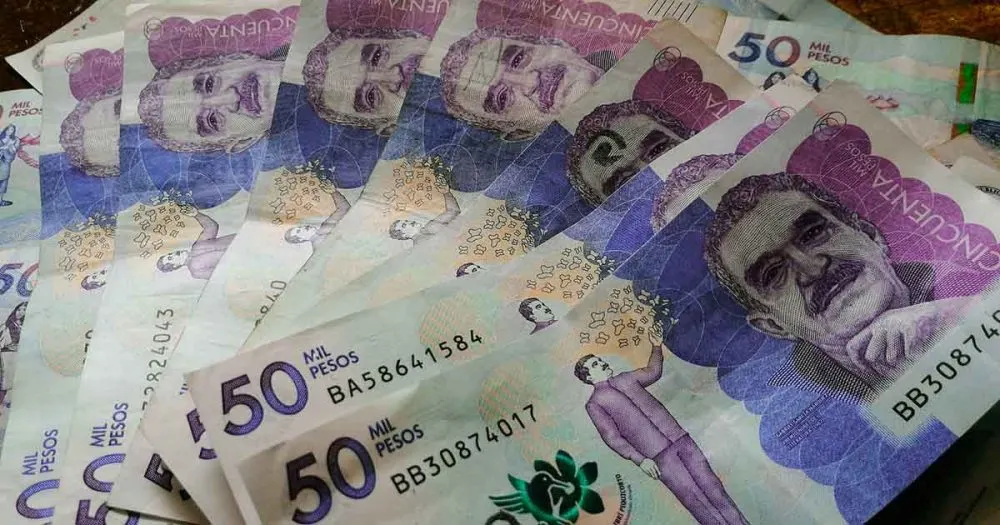 Colombia anuncia aumento del 10% al salario mínimo para 2022