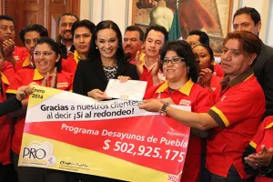 SMDIF recibe donativo del Programa de Redondeo OXXO por 502 mil 925 pesos