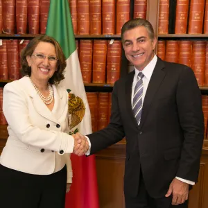Gali se reúne con secretaria General Iberoamericana