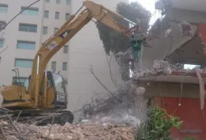 Derrumban en Santa Fe casa tras deslave