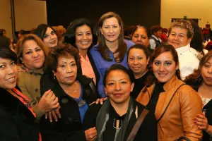 Exhorta PAN a partidos a emprender acciones a favor de mujeres