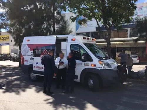 Riña entre Uber y taxi deja un herido de bala frente a la CAPU