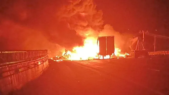 Incendio en la carretera México-Querétaro