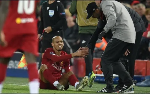 Fabinho, baja del Liverpool hasta el próximo año