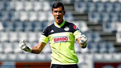Oficial: Raúl Gudiño vuelve a las Chivas