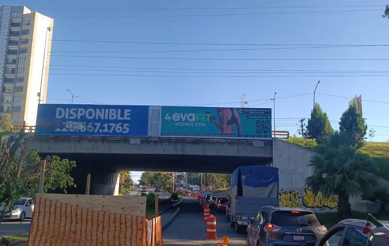Agua de Puebla construye nueva línea de reforzamiento sobre la calzada Zavaleta, para incrementar el abasto de agua