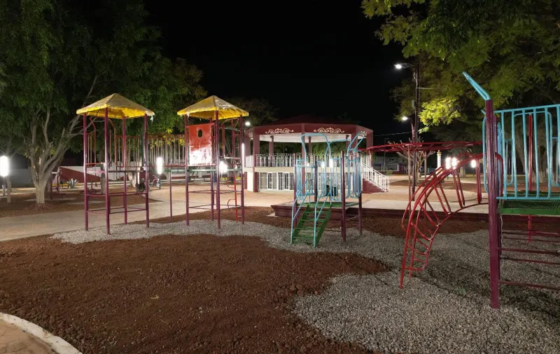 Ariadna Ayala inaugura el primer parque para mascotas en Atlixco 