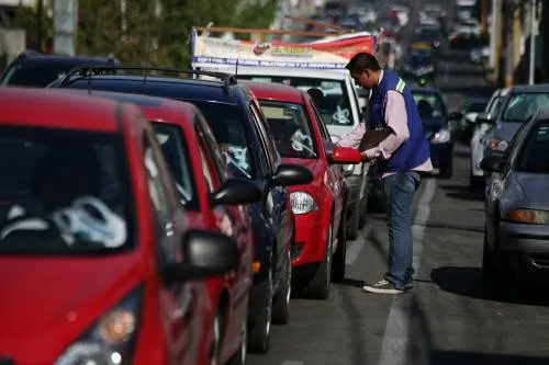 Multas de mil 600 pesos para quienes no hayan verificado: SDRSOT