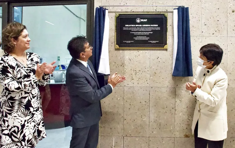 buap-ismael-ledesma-mateos-placa